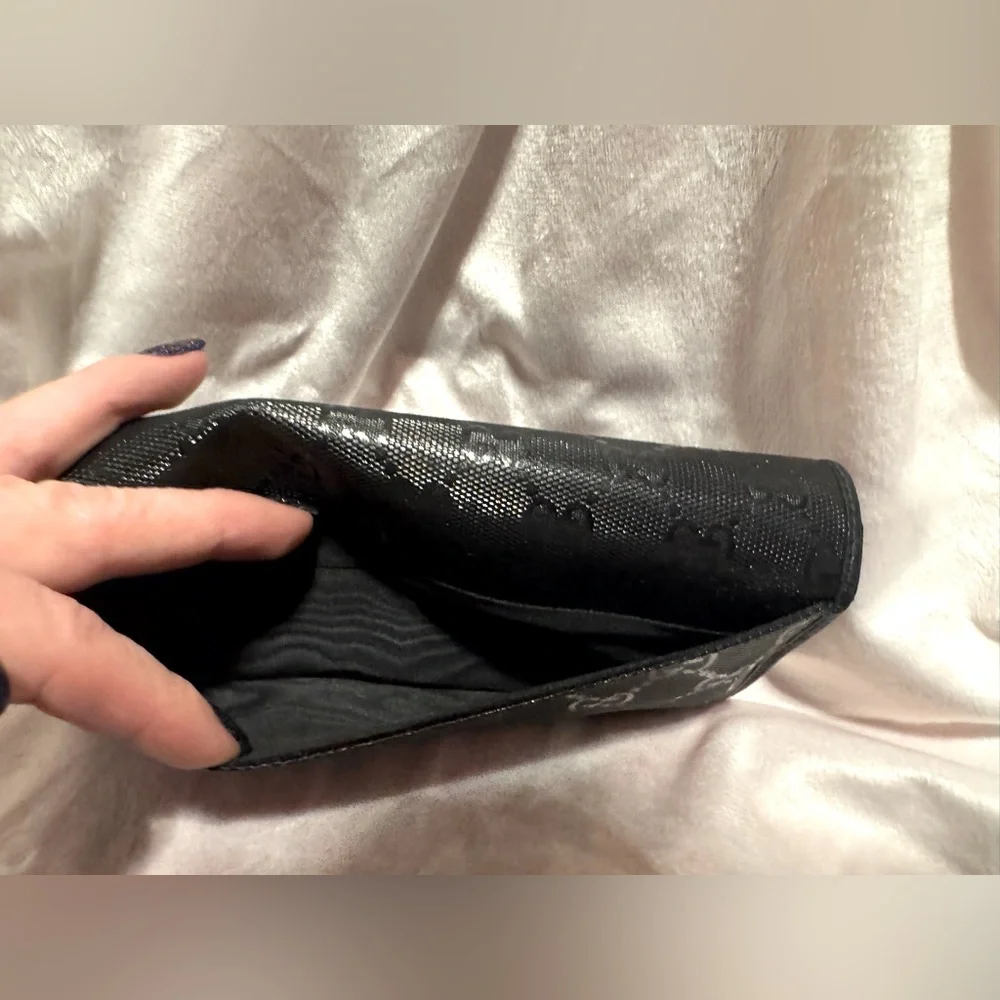 Gucci Black Guccissima Wallet – Authentic Timeless Design, Great Condition - Picture 8 of 16